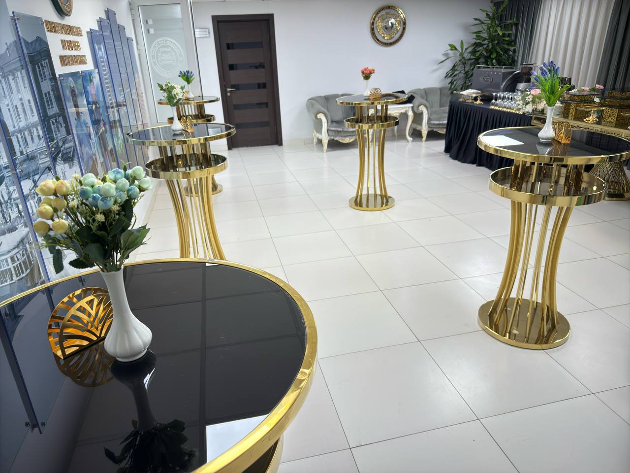 Кактелни стол